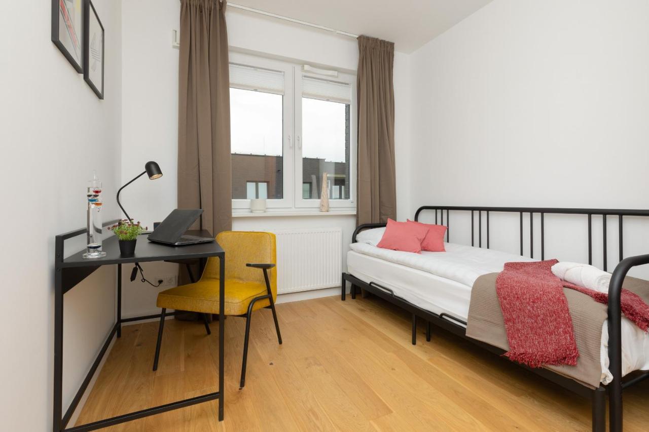 Trendy & Spacious 3-Room Apartament Warsaw Wilanow By Noclegi Renters Luaran gambar